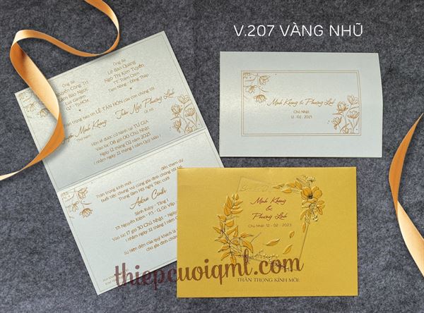 Thiệp cưới giấy ánh kim V207 màu vàng