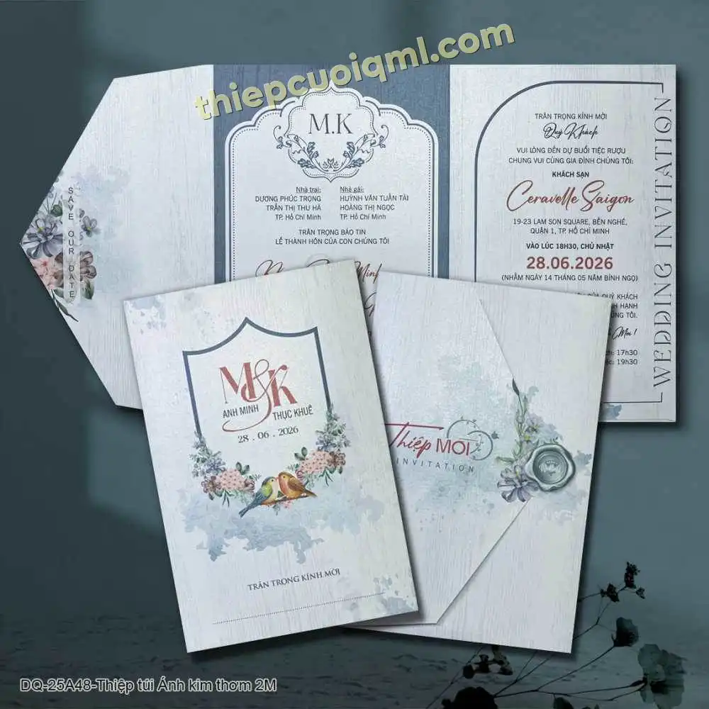 thiệp cưới gấp 4 giá rẻ giấy ánh kim 48