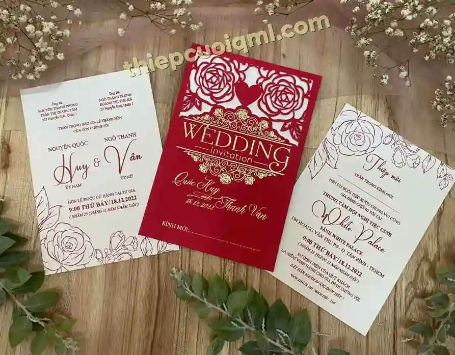 Mẫu thiệp cưới đẹp cắt laser Hoa Hồng 22U 1315 đỏ nhung