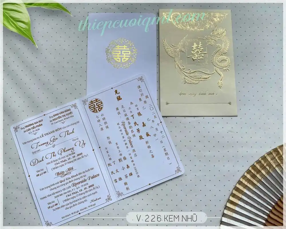 Thiệp cưới V210 màu đỏ ánh kim