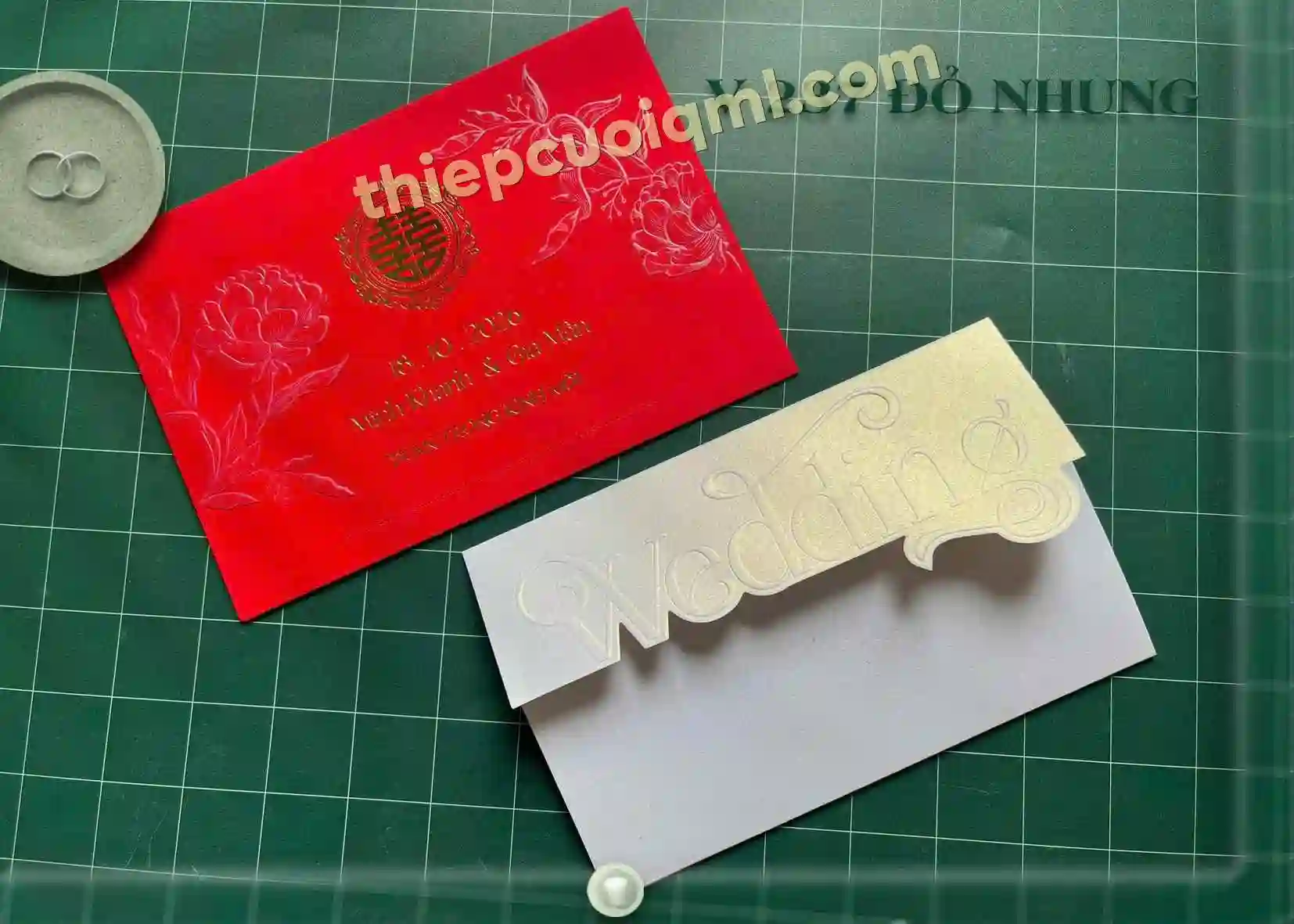 Thiệp cưới truyền thống V237 đỏ nhung