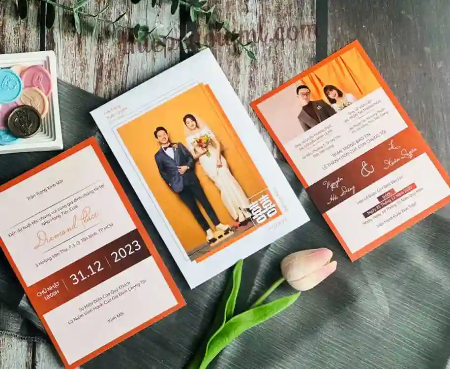 Mẫu thiệp cưới in hình cô dâu chú rể K23 27