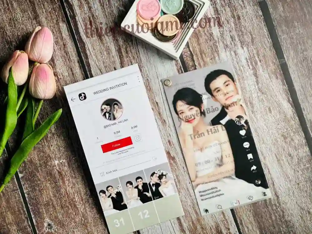 Mẫu thiệp cưới in hình cô dâu chú rể K23 30